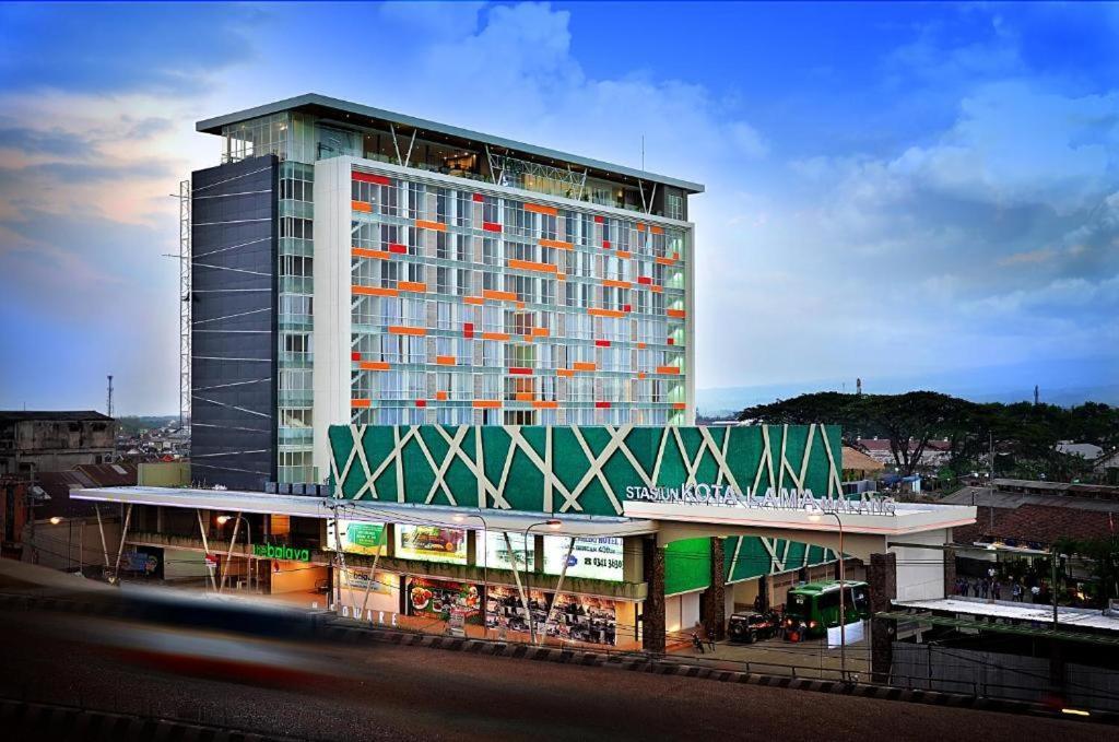 Ascent Premiere Hotel And Convention Malang Zewnętrze zdjęcie